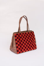 cristina-caldero-de-lado-2-web