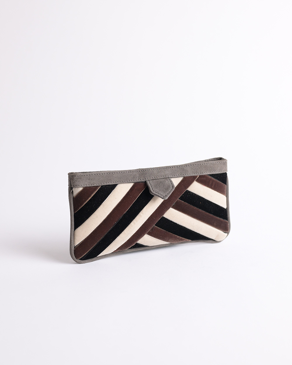 Bolso Alhena diagonal marrón frontal